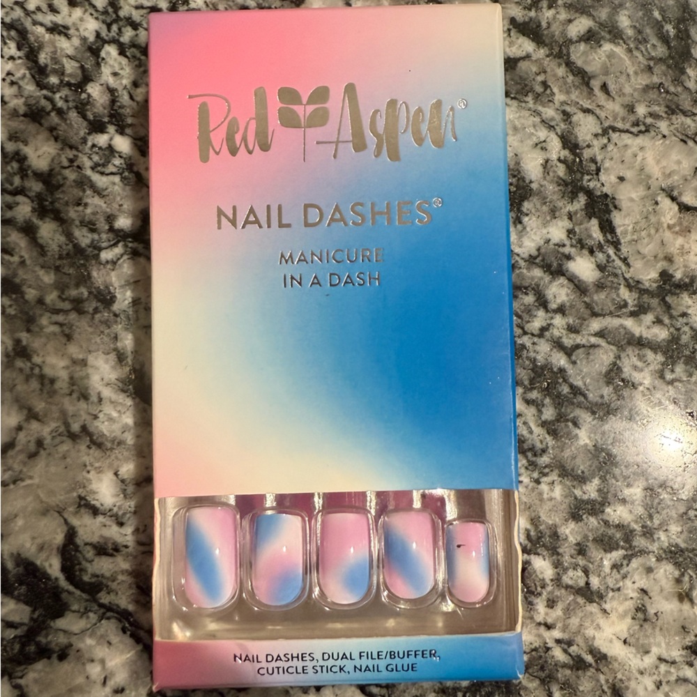 Red Aspen Nail Dashes